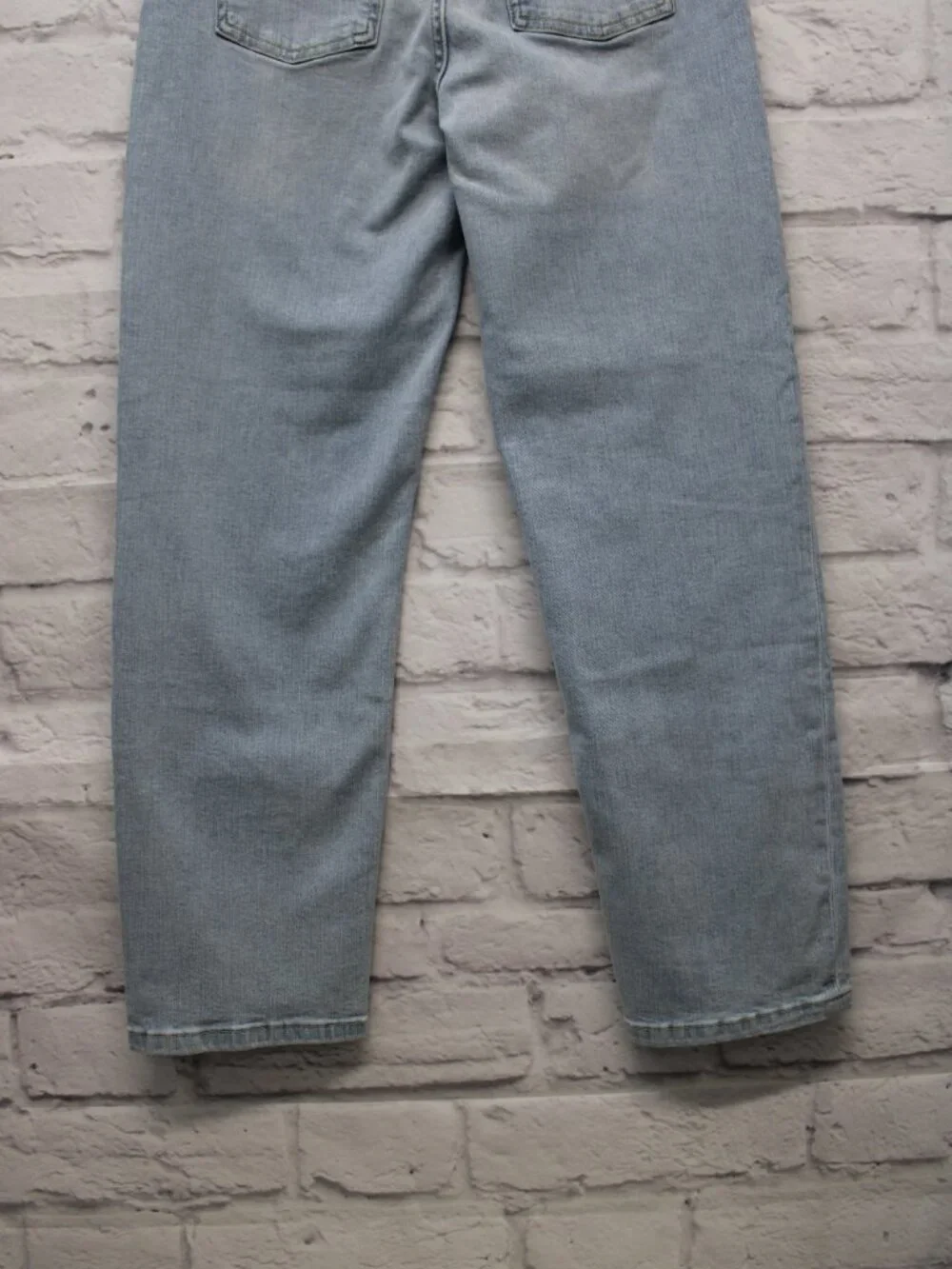 Spanx Size 6 Faded Light Wash Denim Blue Mid Rise Straight Leg Jeans